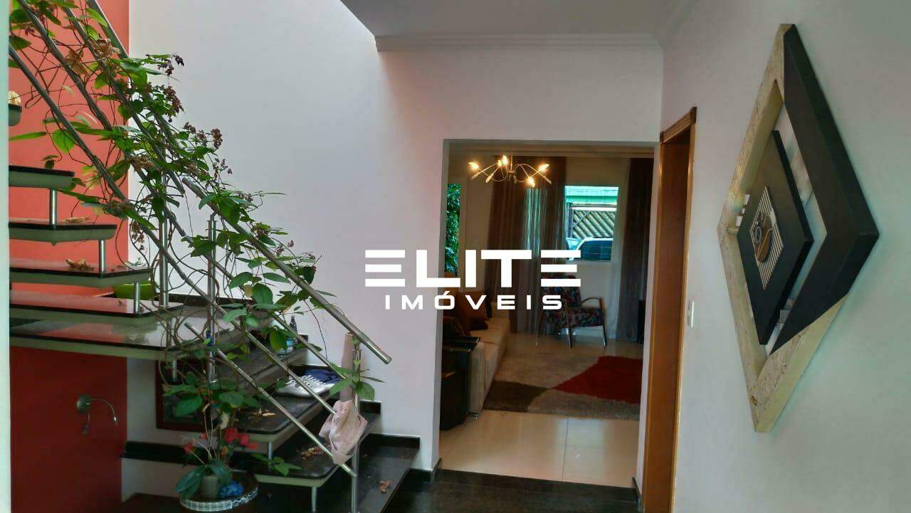 Sobrado à venda no Vila Bastos: 