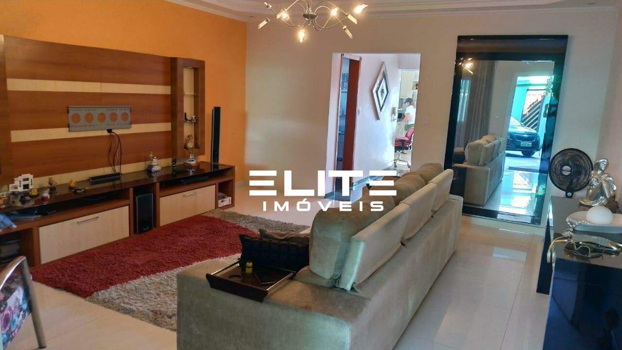 Sobrado à venda no Vila Bastos: 