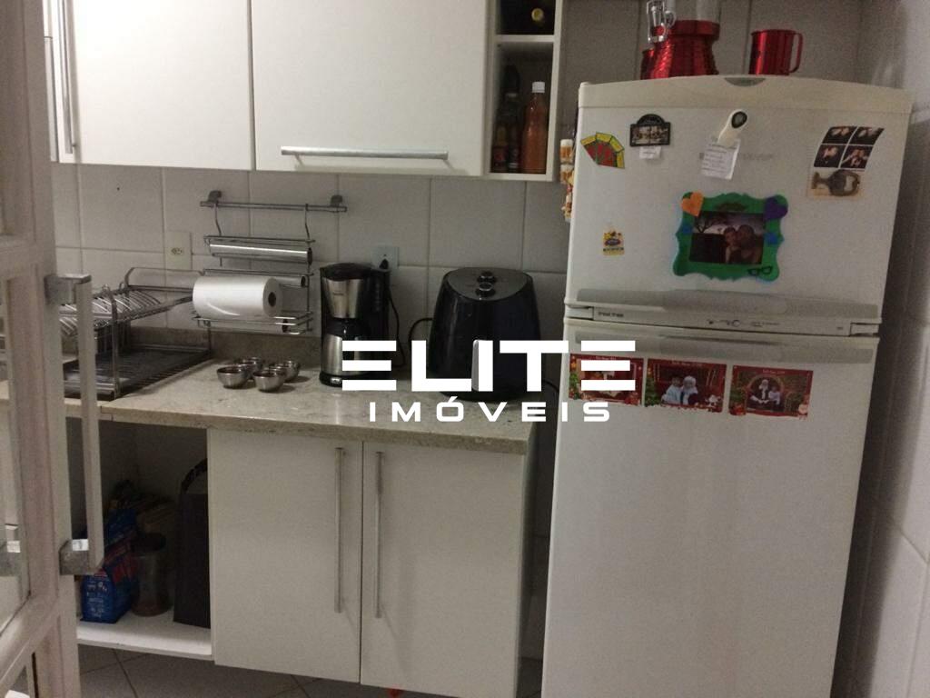 Sobrado à venda no Vila Scarpelli: 