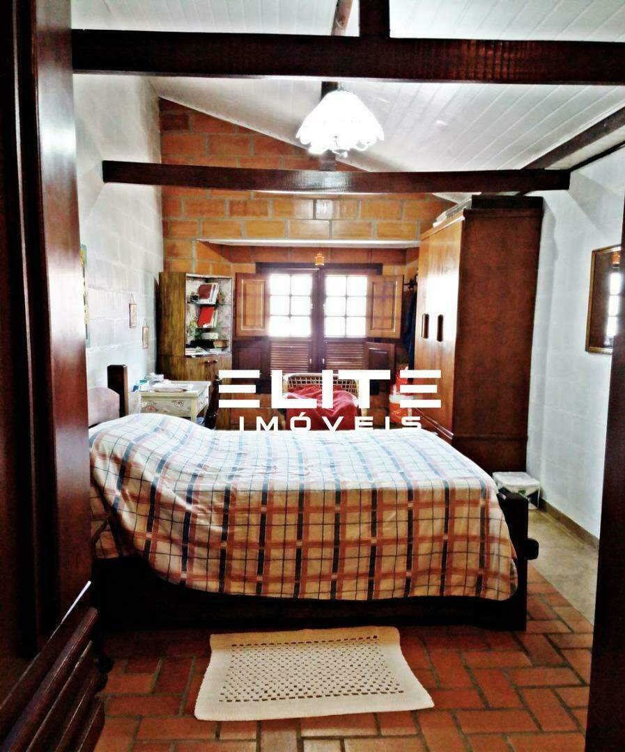 Sobrado à venda no Santo Antônio: 