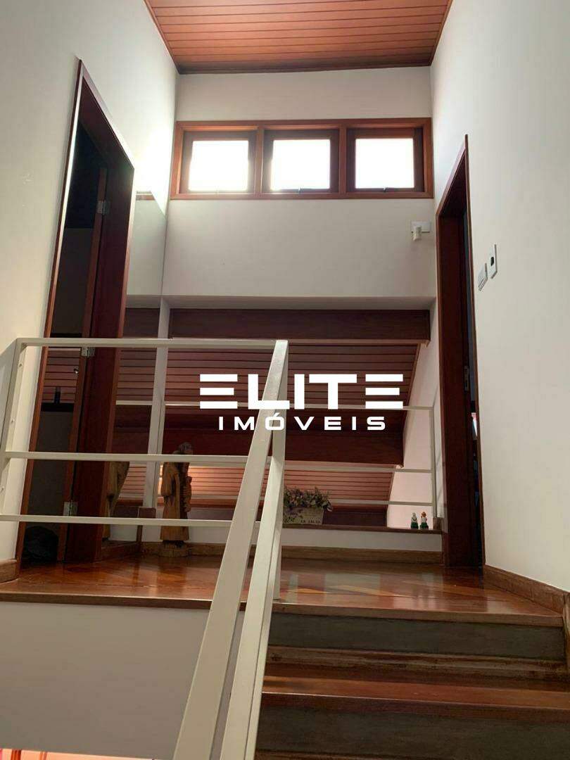 Sobrado à venda no Vila Bastos: 