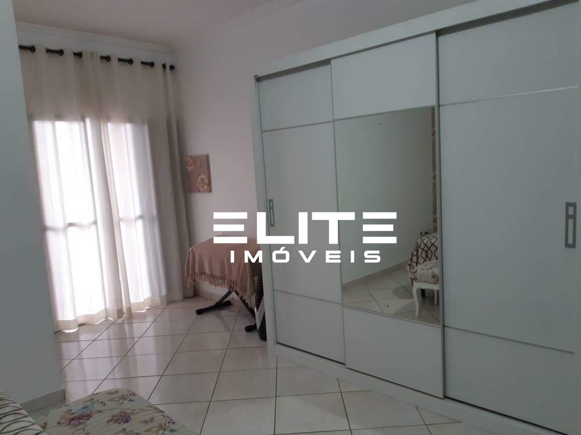 Sobrado à venda no Parque Gerassi: 