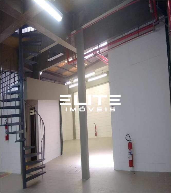 Galpão à venda no Santa Maria: 