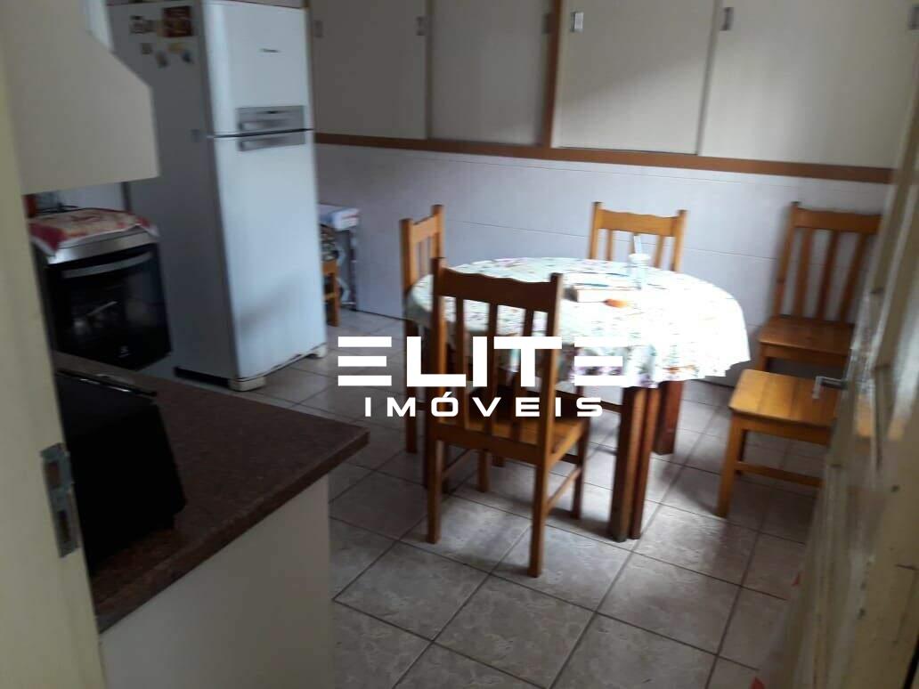 Casa à venda no Centro: 