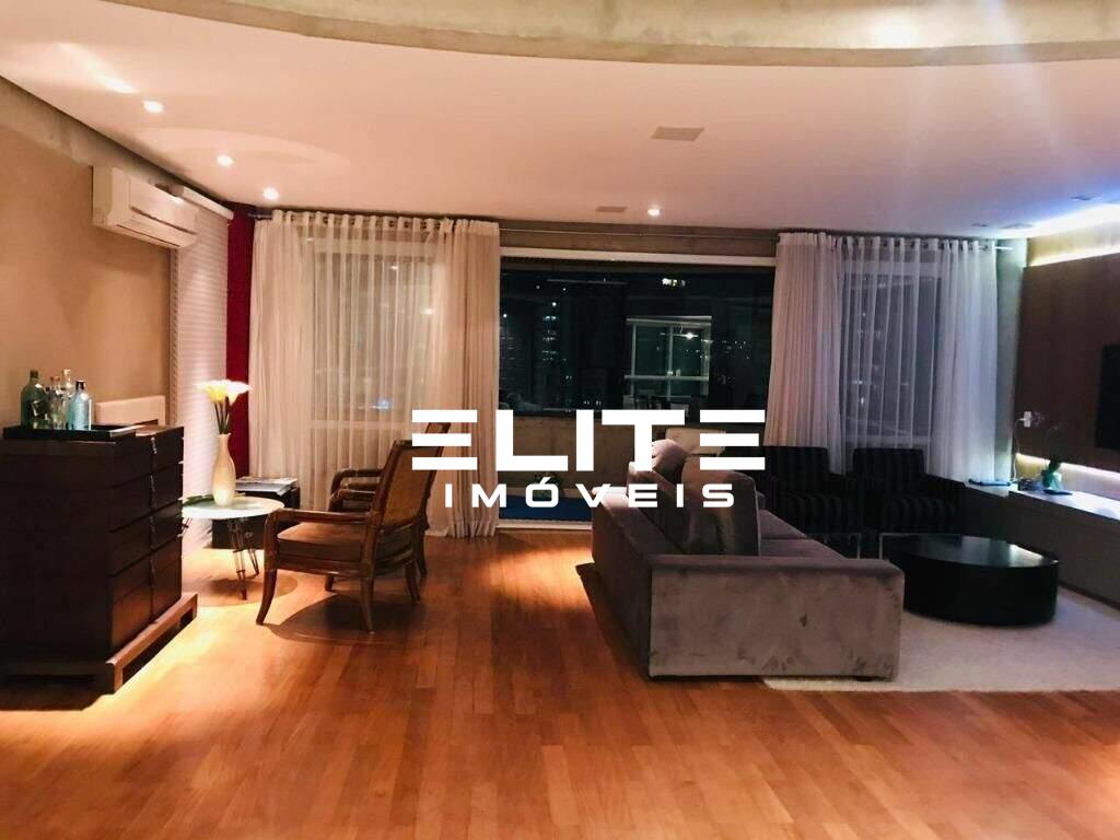 Apartamento à venda no Bairro Jardim: 