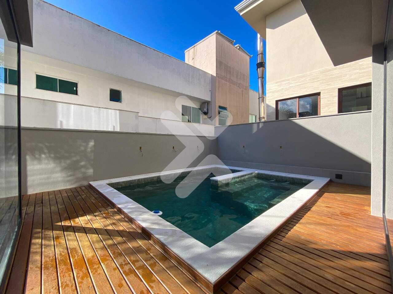 Casa em Condomínio à vendaPonta NegraNatal: PISCINA E DECK