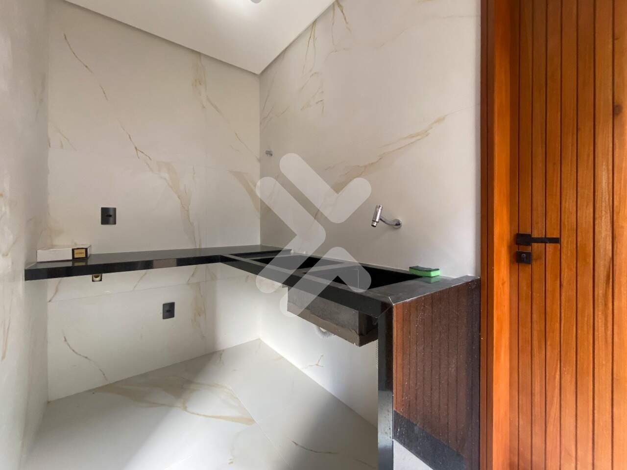 Casa em Condomínio à vendaPonta NegraNatal: ÁREA SERVIÇO