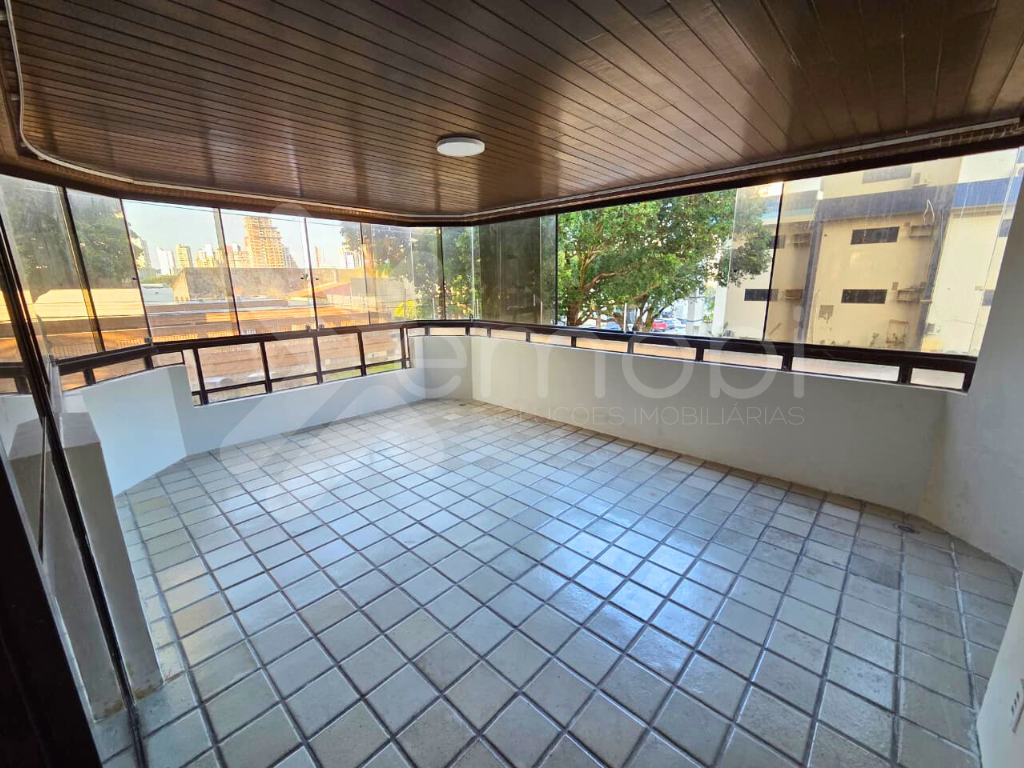 Apartamento à vendaTirolNatal: Varanda - forro lambri