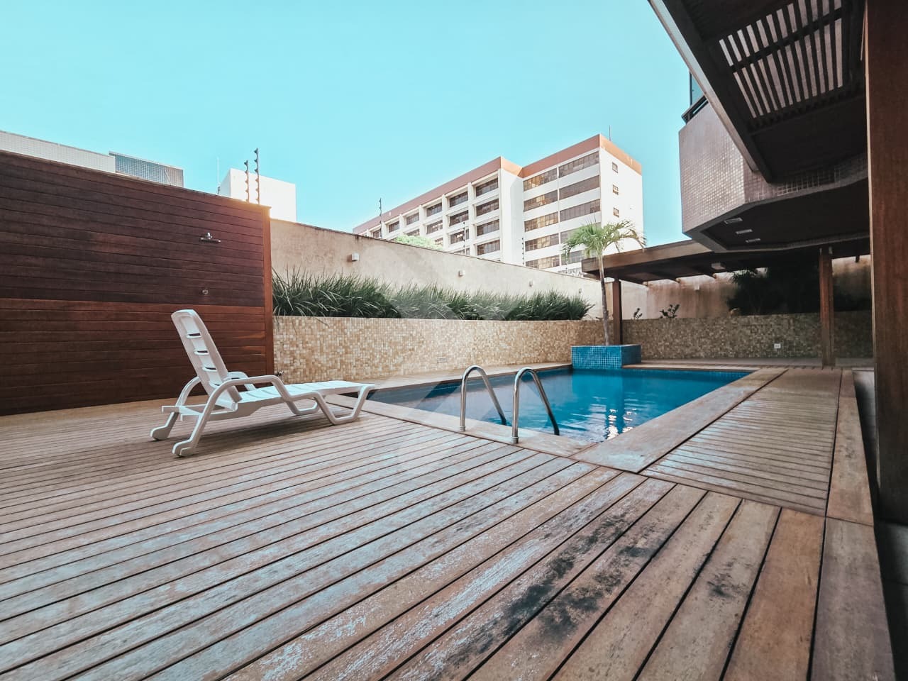 Apartamento à vendaTirolNatal: Deck e piscina