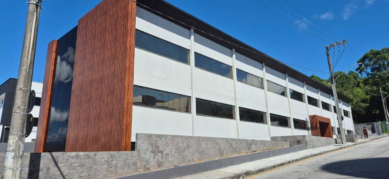 Loja para aluguel no Distrito Industrial: 