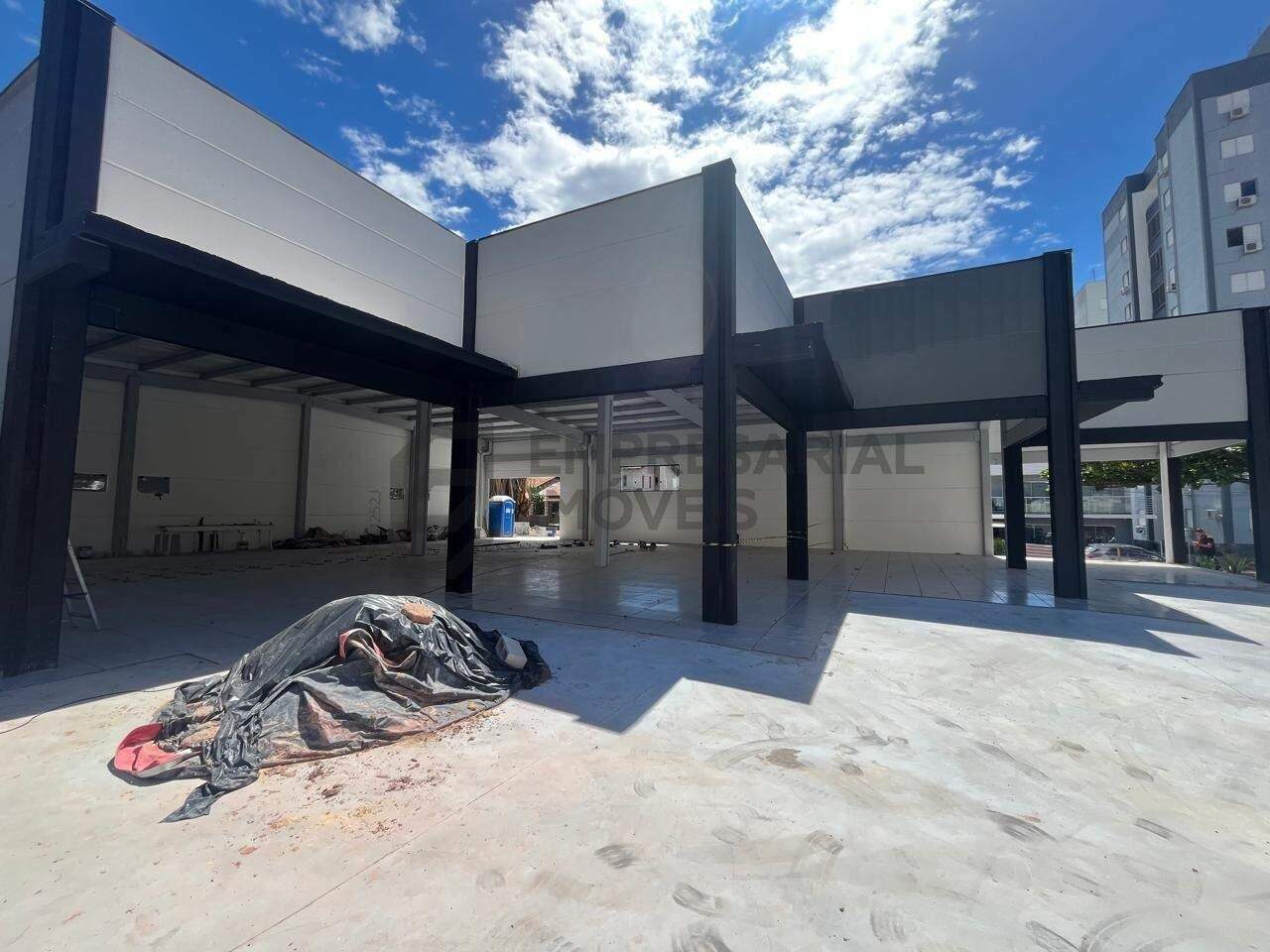 Loja para aluguel no Barreiros: 