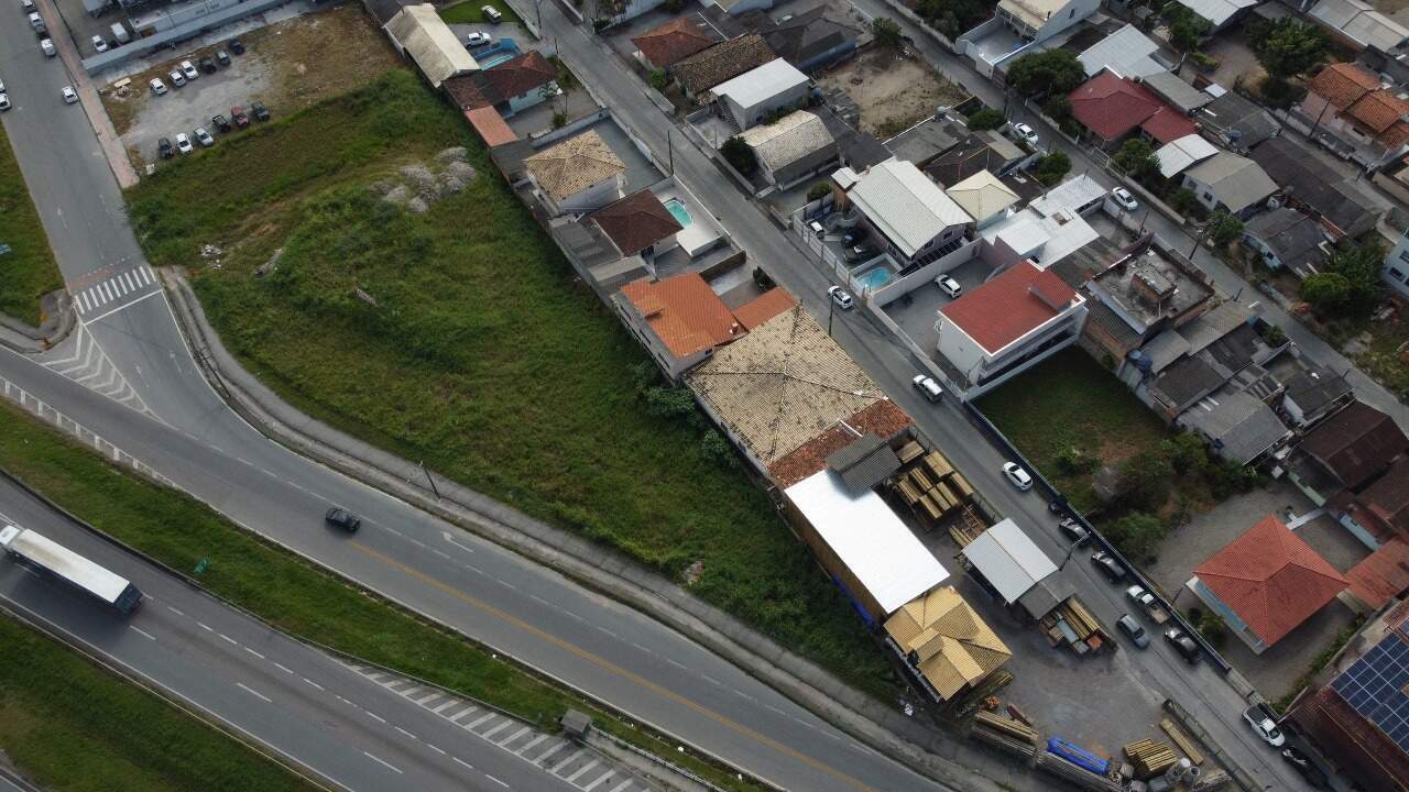 Lote à venda no Pachecos: 