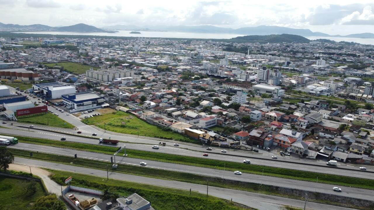 Lote à venda no Pachecos: 