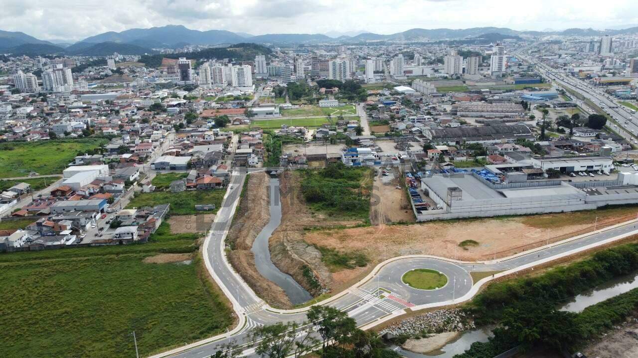 Lote à venda no Caminho Novo: 