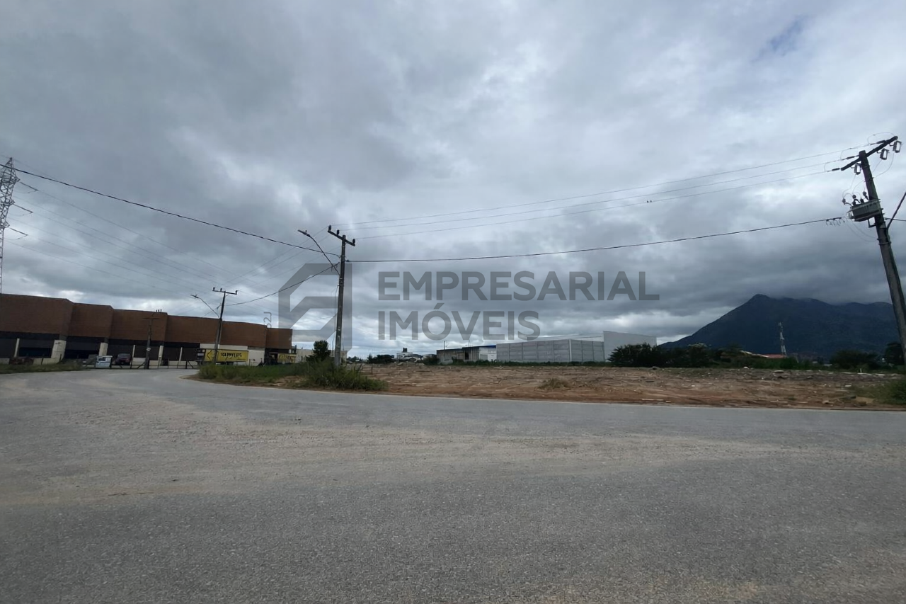 Lote à venda no Pachecos: