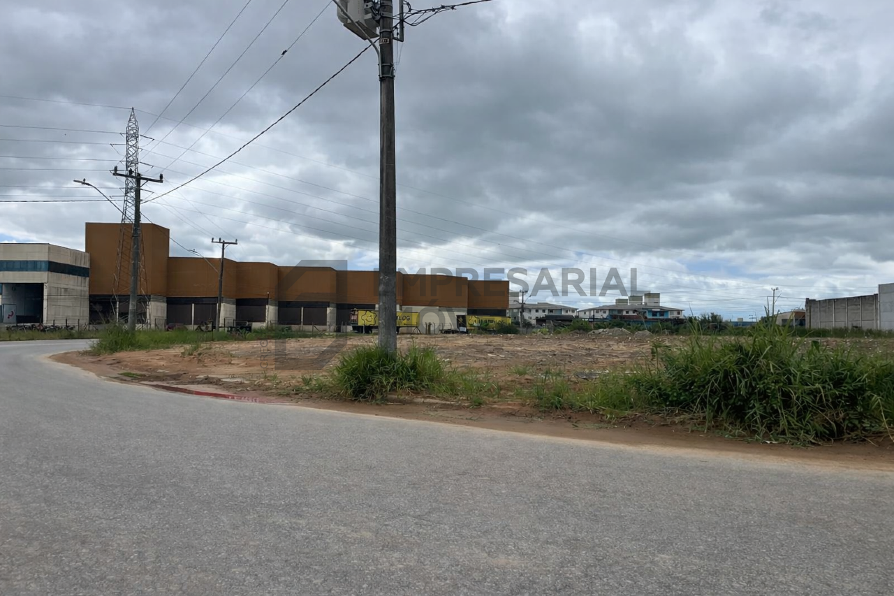 Lote à venda no Pachecos: