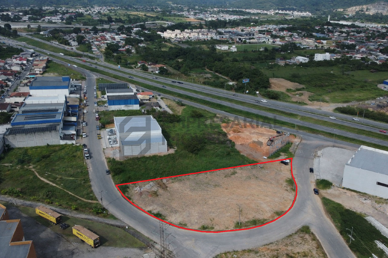 Lote à venda no Pachecos: