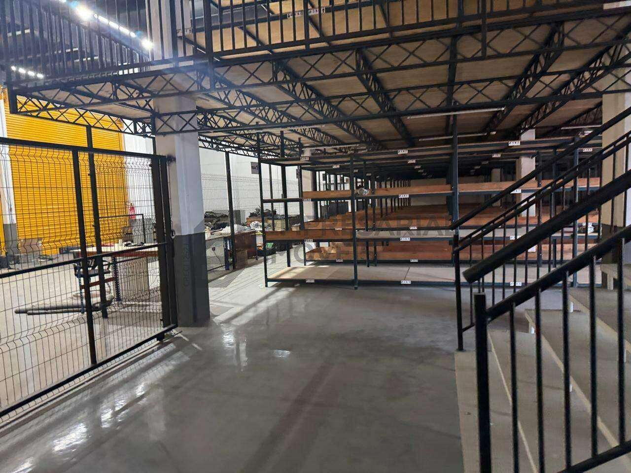 Galpão para aluguel no Aririú: 