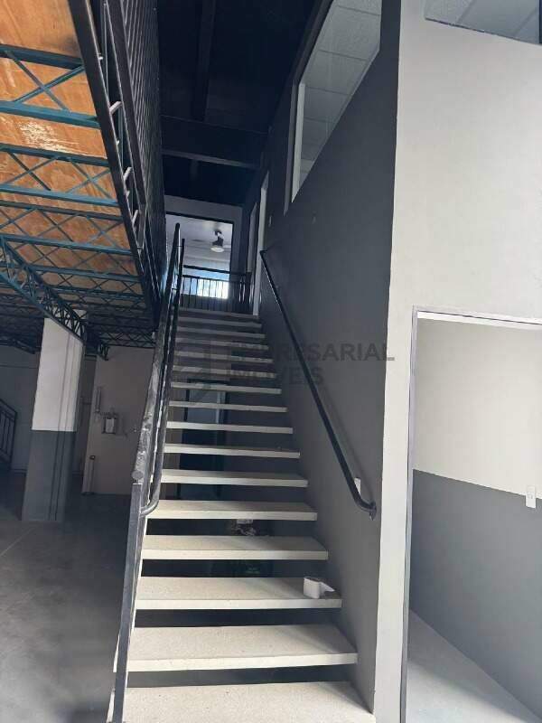 Galpão para aluguel no Aririú: 