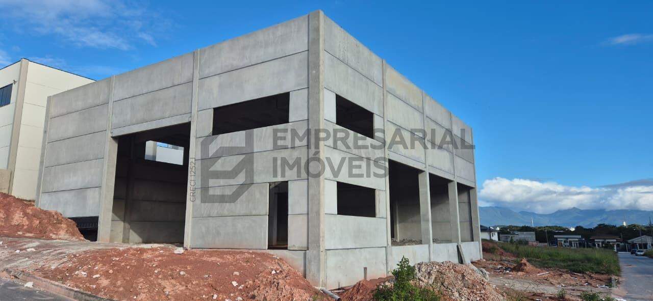Galpão para aluguel no Forquilhas: 