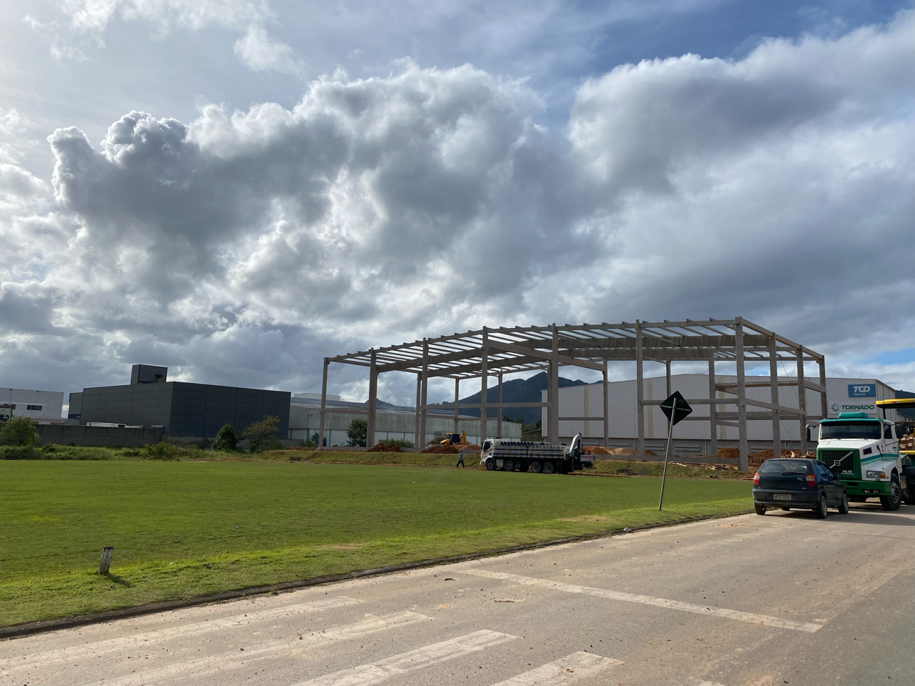 Lote à venda no Beira Rio: 