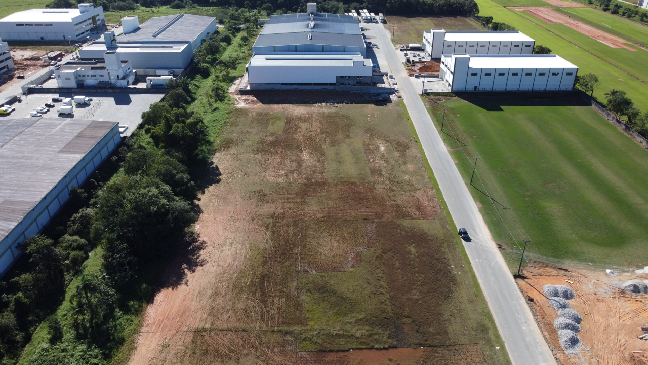 Lote à venda no Beira Rio: