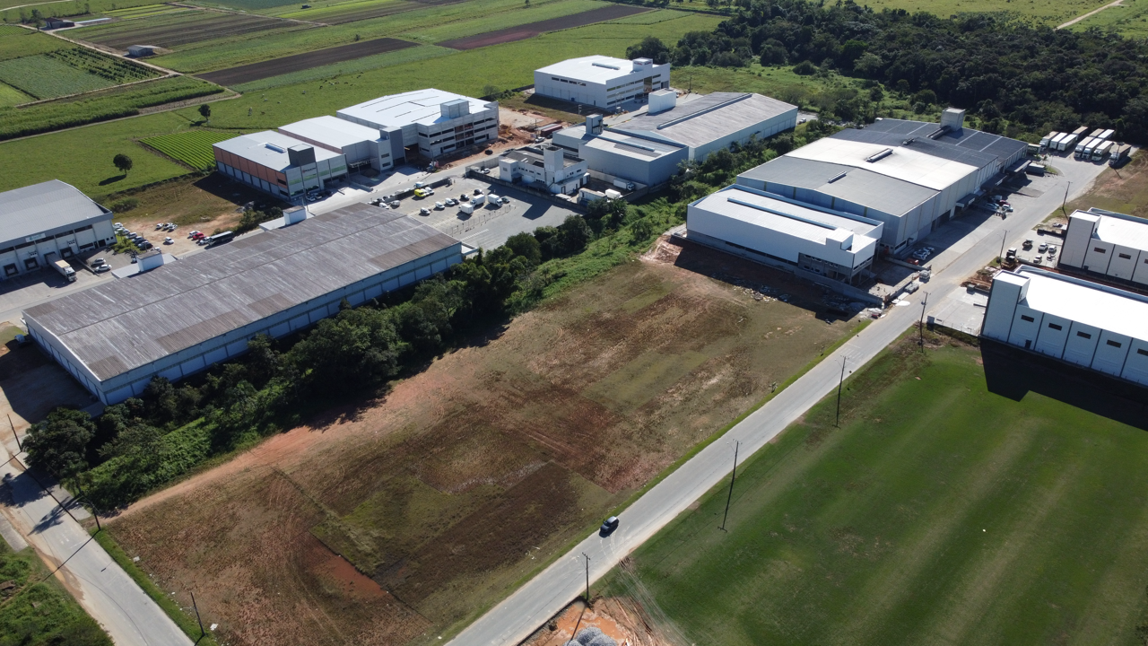 Lote à venda no Beira Rio: