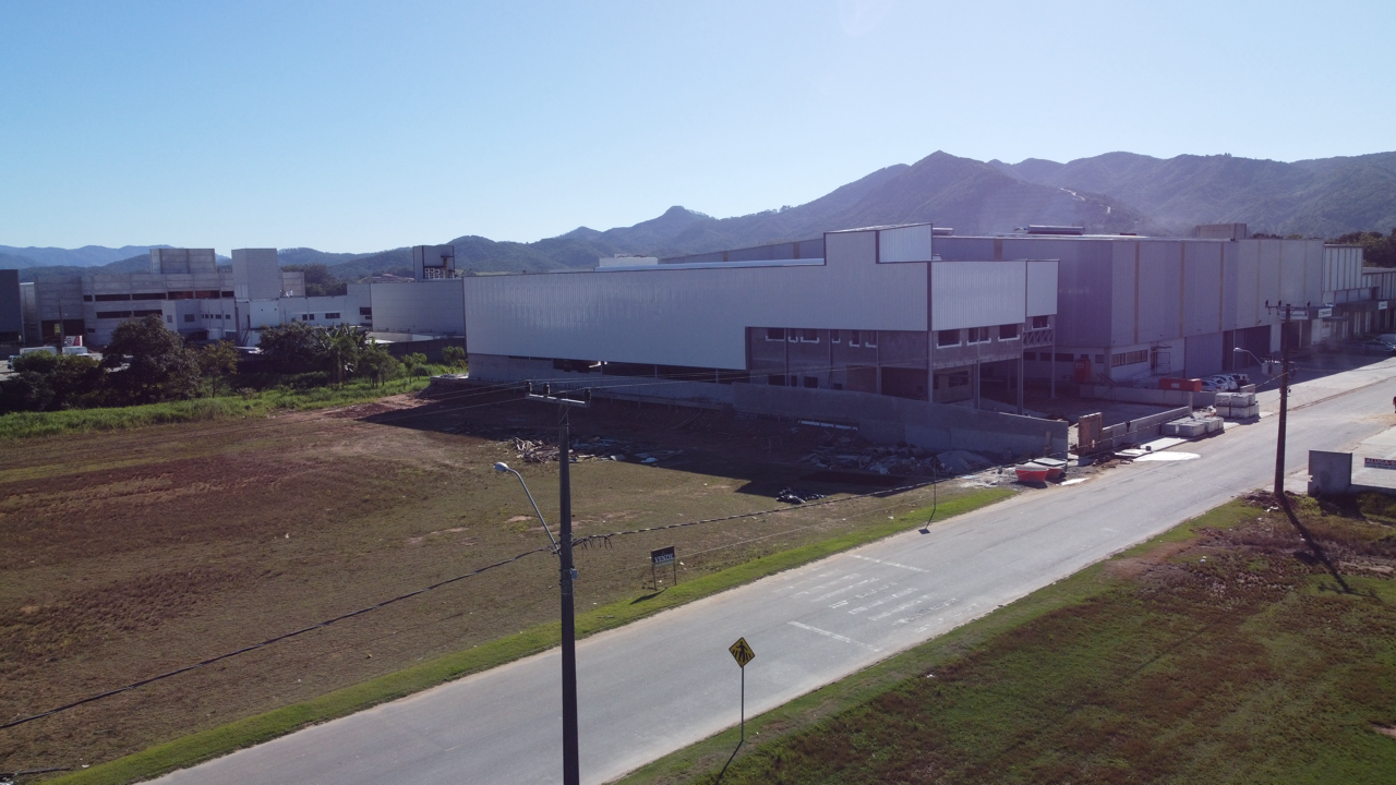 Lote à venda no Beira Rio: