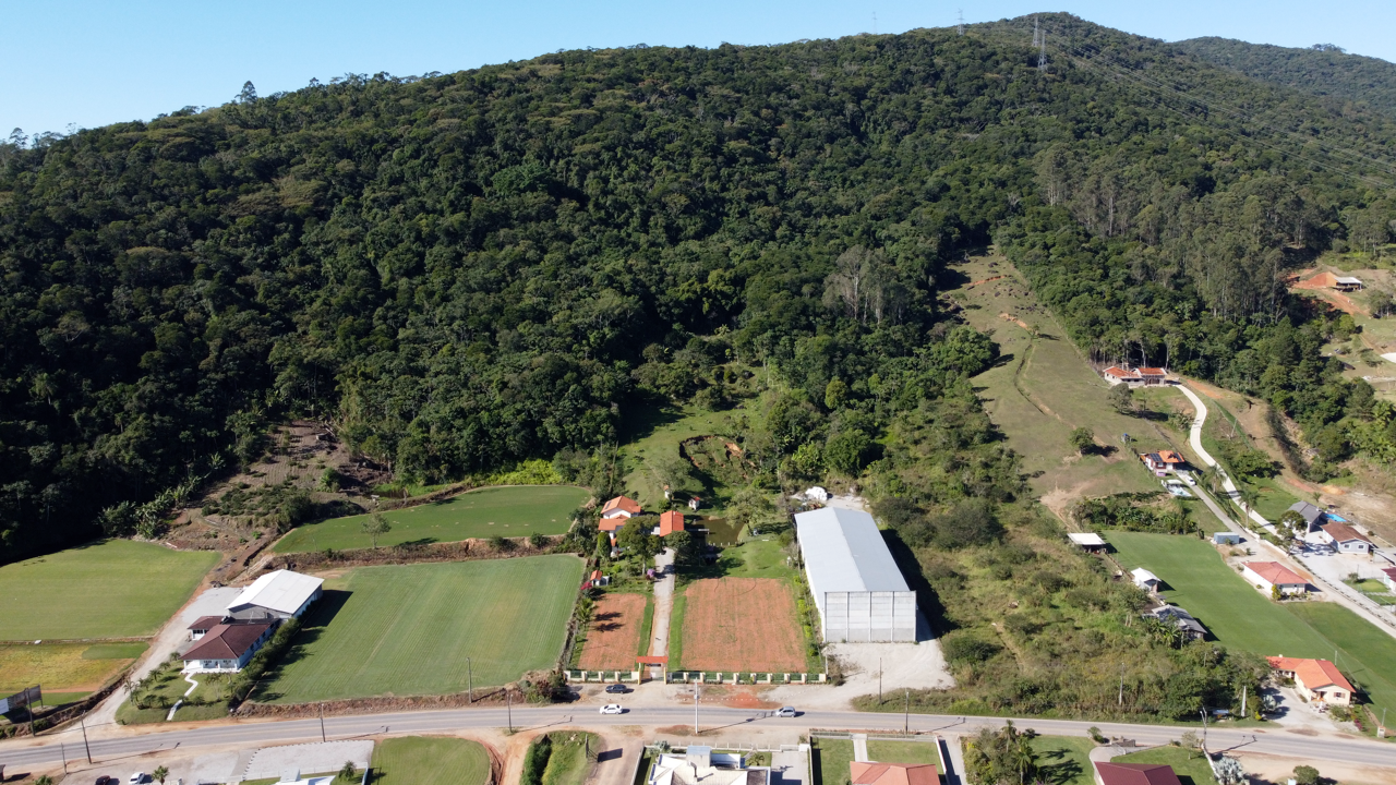 Lote à venda no Beira Rio: