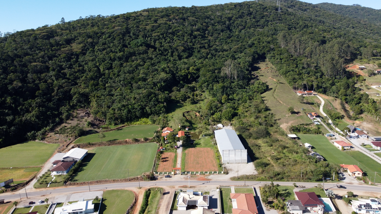 Lote à venda no Beira Rio: