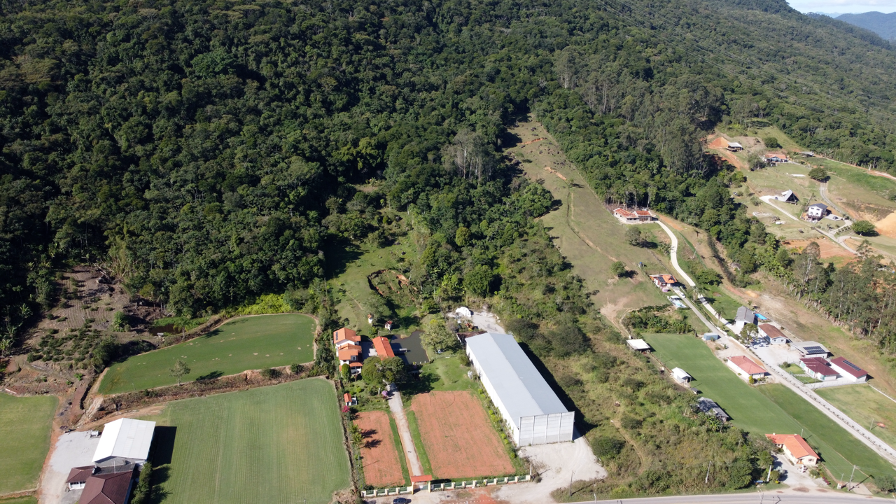 Lote à venda no Beira Rio: