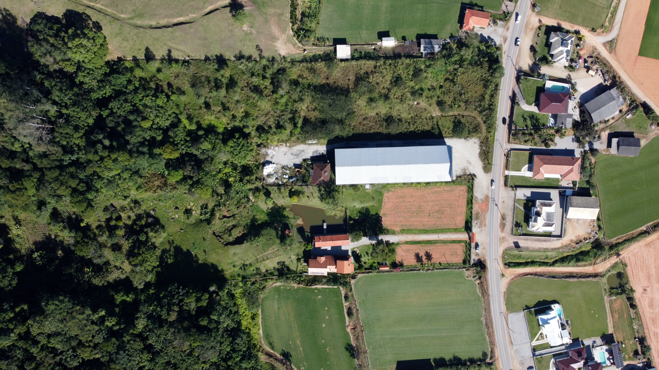 Lote à venda no Beira Rio: