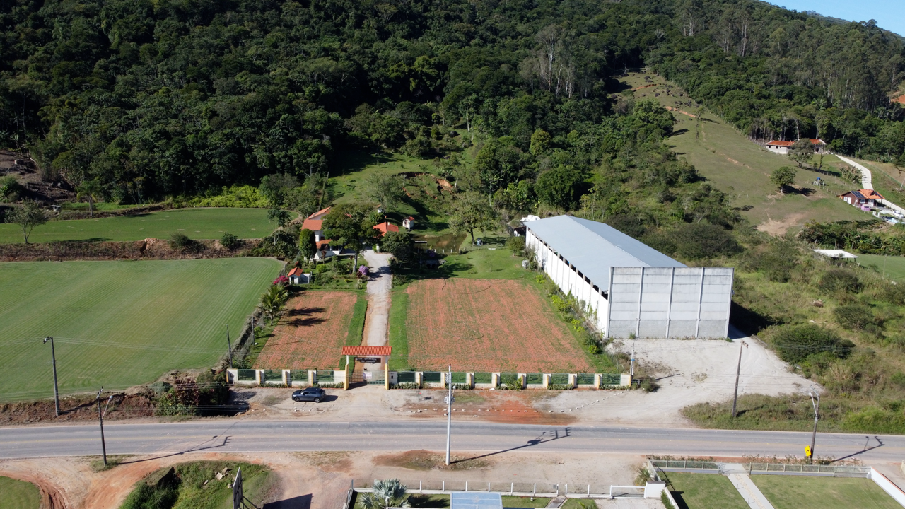Lote à venda no Beira Rio: