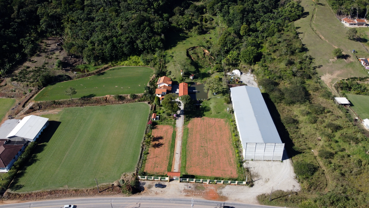 Lote à venda no Beira Rio:
