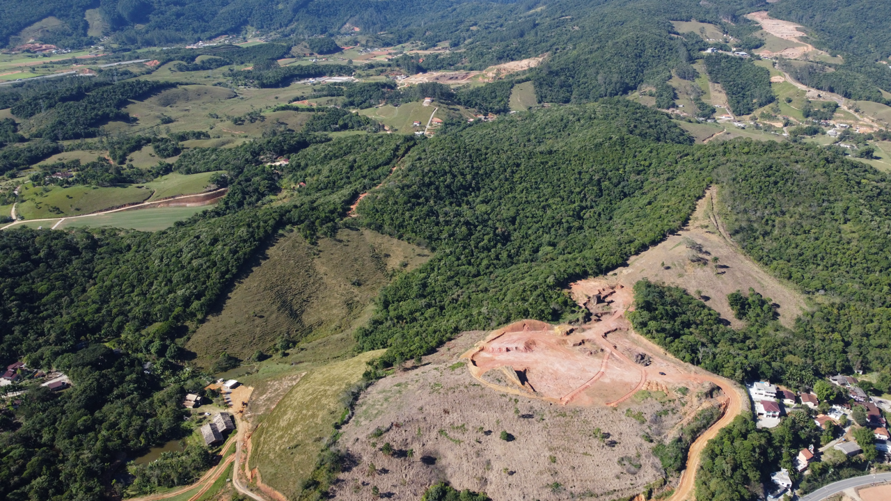 Lote à venda no Beira Rio: