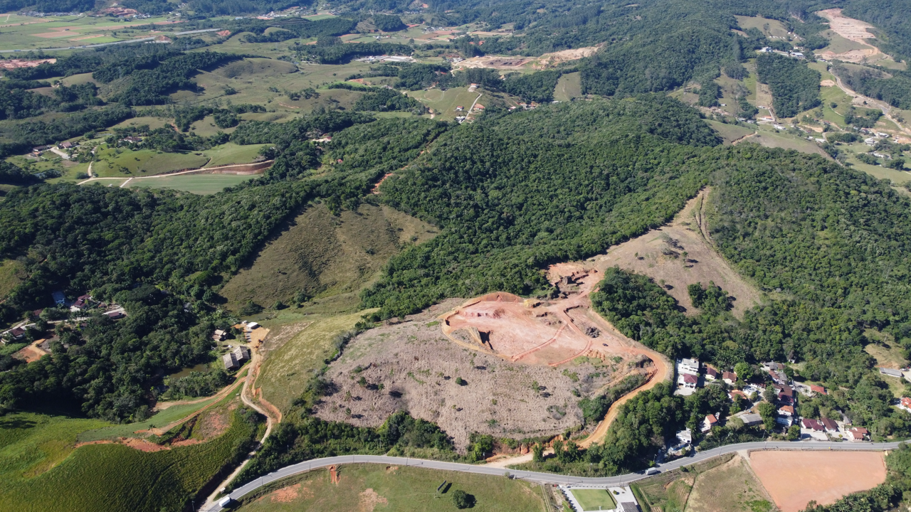 Lote à venda no Beira Rio:
