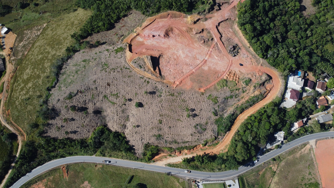 Lote à venda no Beira Rio: