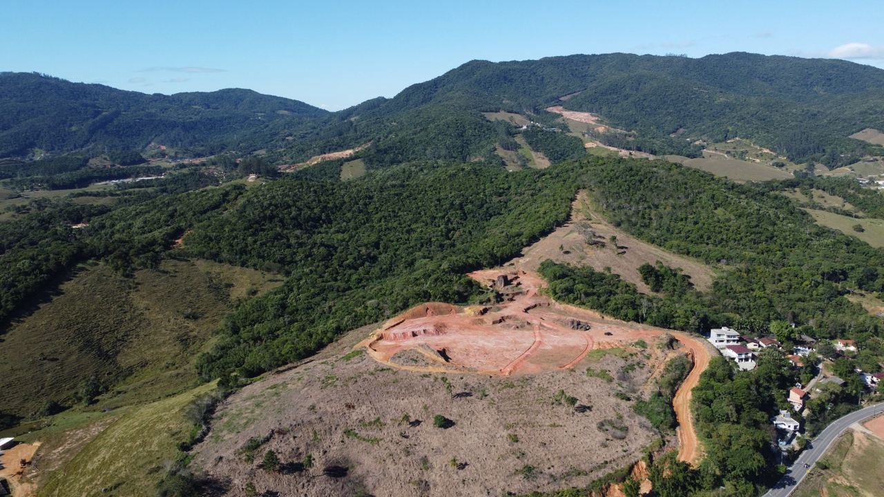 Lote à venda no Beira Rio: