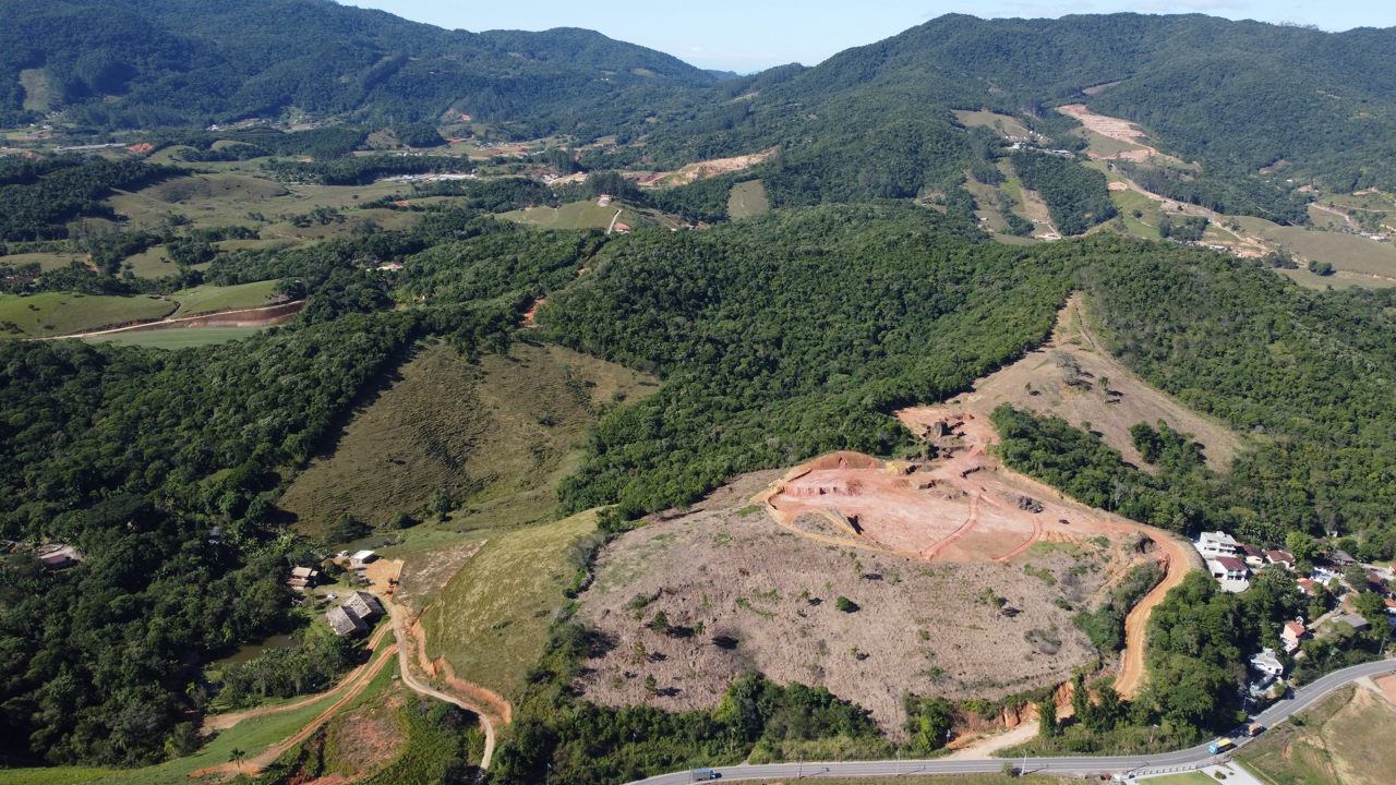 Lote à venda no Beira Rio: