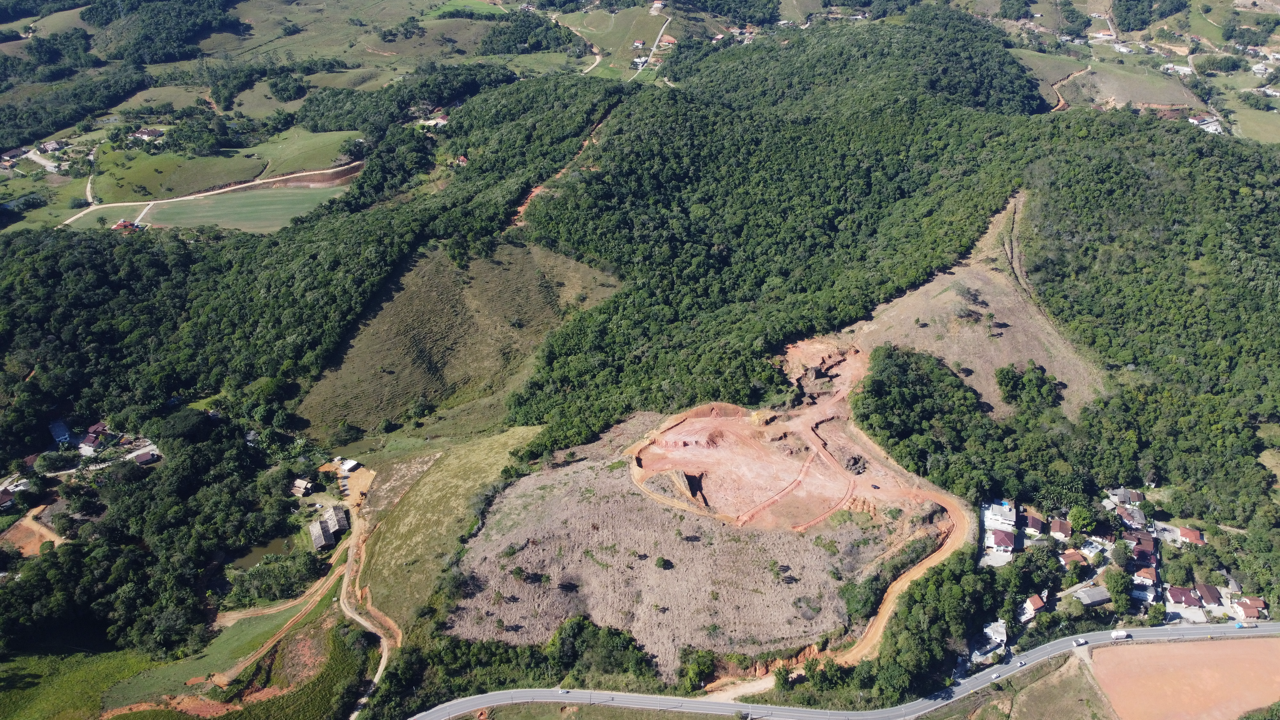Lote à venda no Beira Rio:
