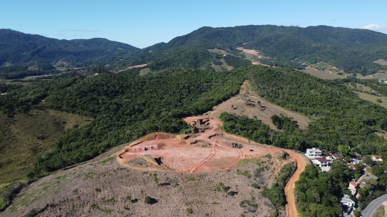 Lote à venda no Beira Rio: