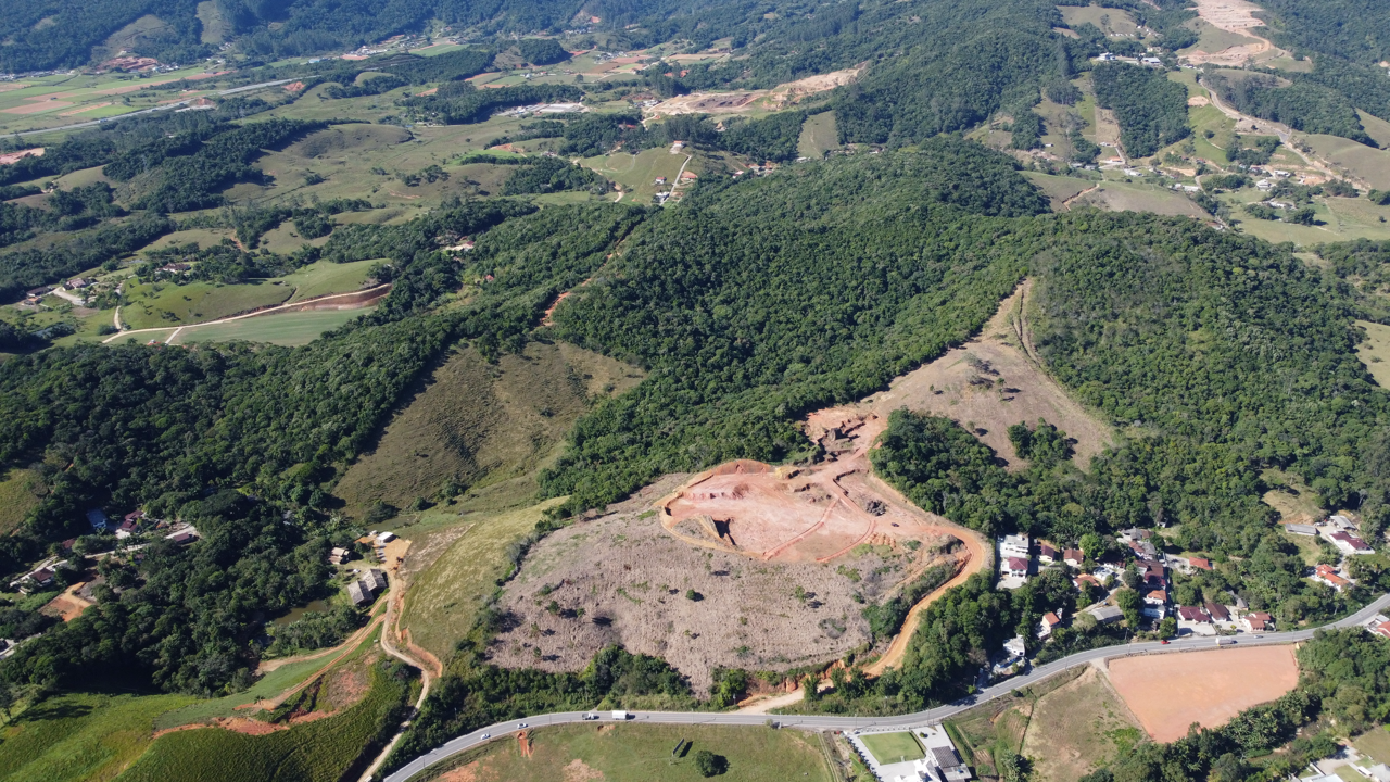 Lote à venda no Beira Rio: