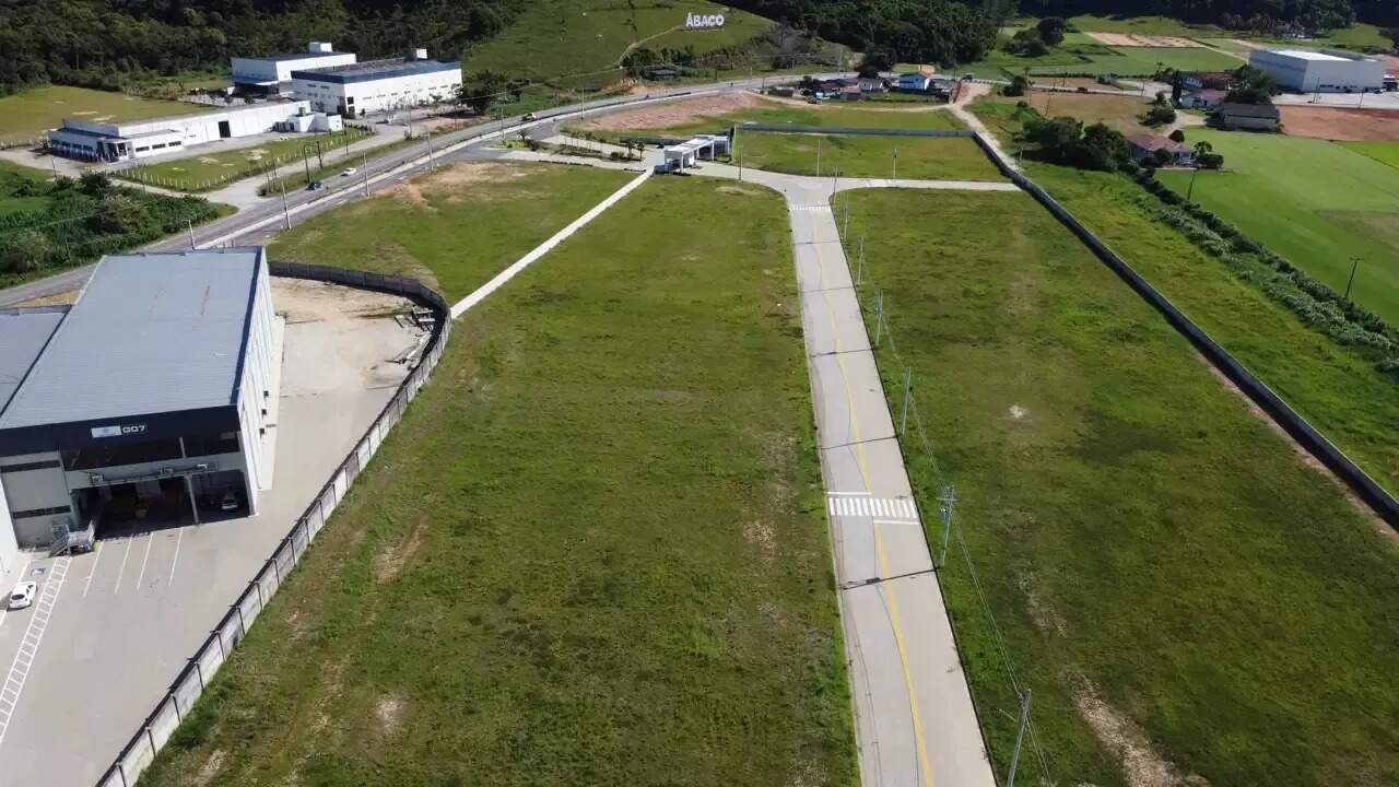 Lote à venda no Beira Rio: