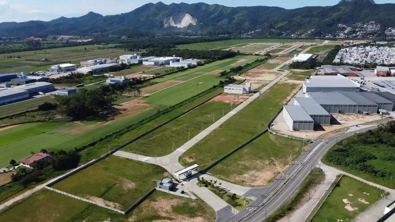 Lote à venda no Beira Rio: