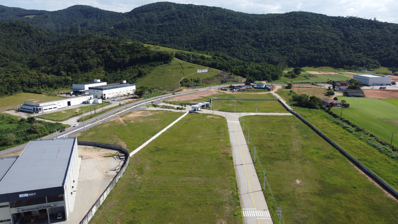 Lote em condomínio à venda no Beira Rio: