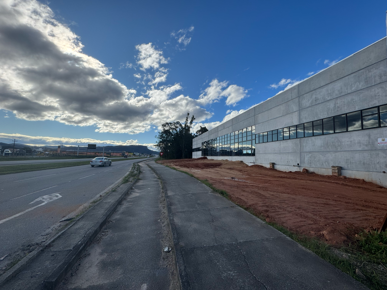 Galpão para aluguel no Pachecos: