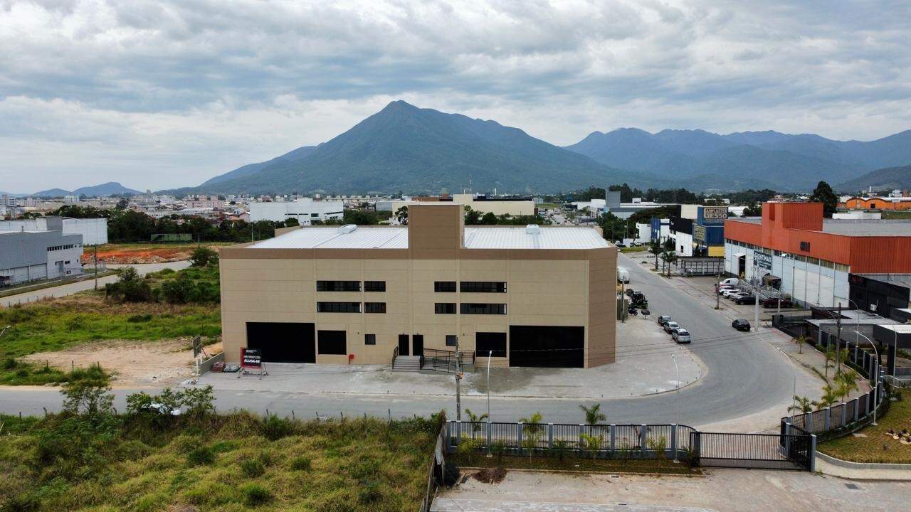 Galpão para aluguel no Pachecos: