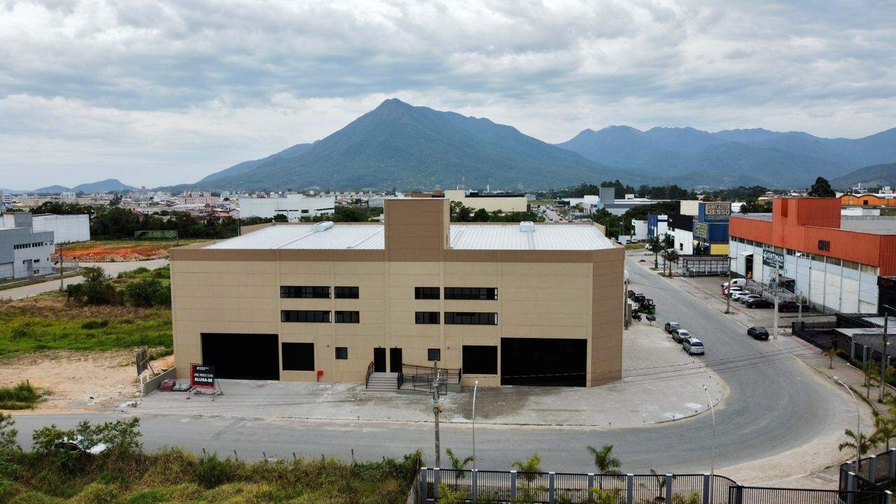 Galpão para aluguel no Pachecos: