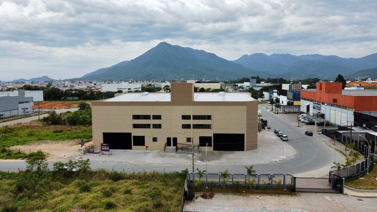 Galpão para aluguel no Pachecos: