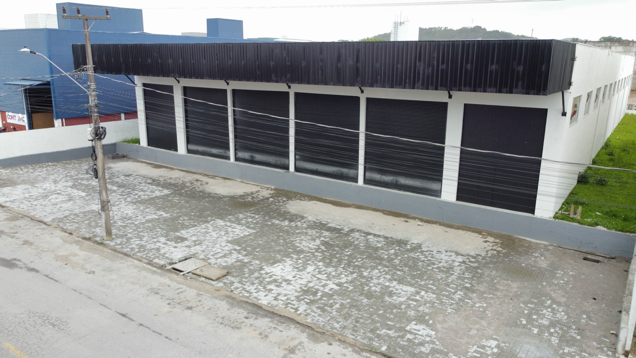 Galpão para aluguel no Brejarú: 